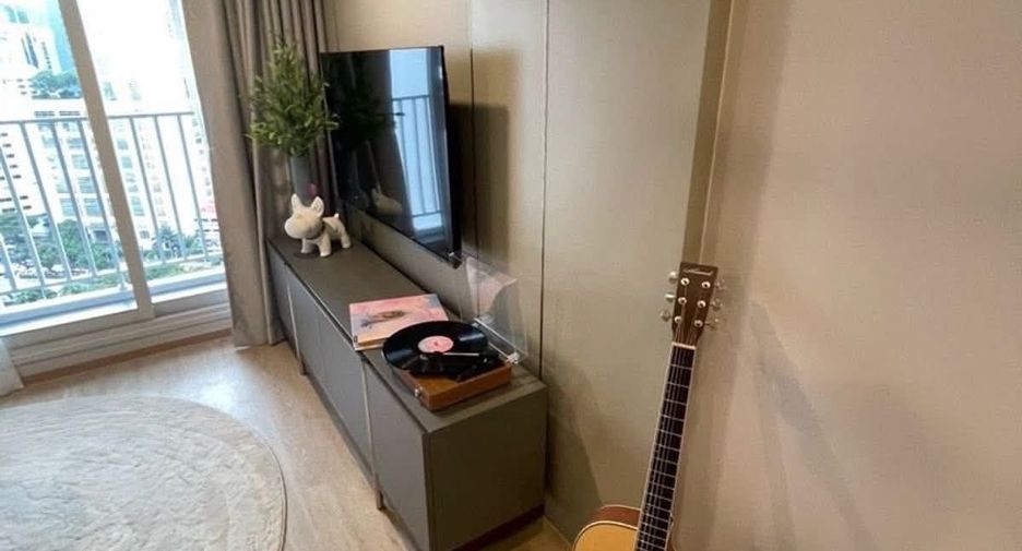 For sale 2 bedrooms condo in Bang Rak, Bangkok