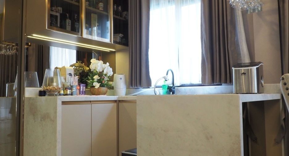 For sale 4 bedrooms house in Taling Chan, Bangkok