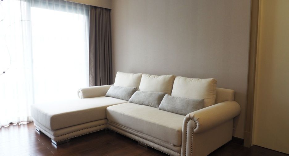 For sale 4 bedrooms house in Taling Chan, Bangkok