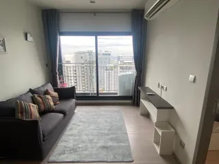 Condo en alquiler de 1 habitaciones en Huai Khwang, Bangkok