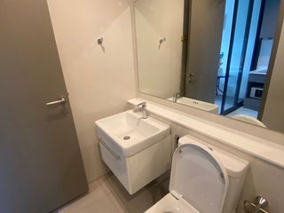 Condo en alquiler de 1 habitaciones en Huai Khwang, Bangkok