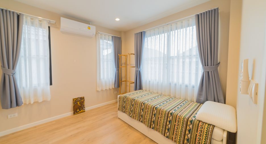 À louer 3 chambres maison à Mueang Phuket, Phuket