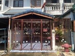 For sale 2 bedrooms townhouse in Sai Mai, Bangkok