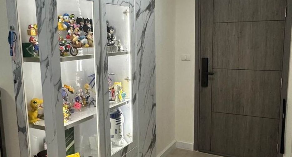 For sale 2 bedrooms condo in Phaya Thai, Bangkok