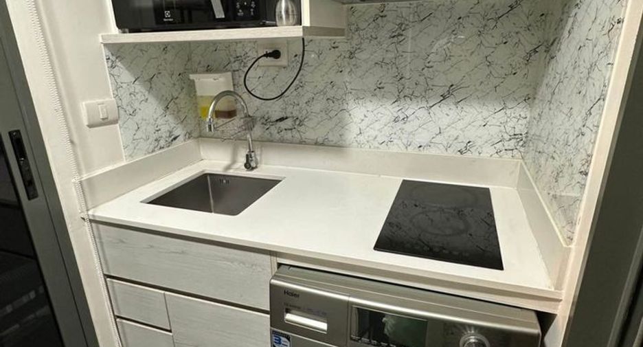 For sale 2 bedrooms condo in Phaya Thai, Bangkok