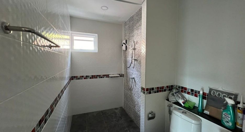 For sale 3 bedrooms condo in Mueang Phuket, Phuket