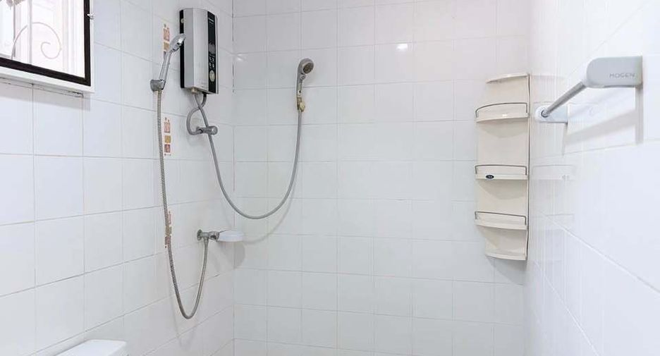 For sale 3 bedrooms townhouse in Bang Phli, Samut Prakan
