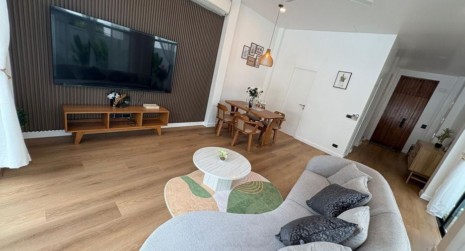 For rent 3 bedrooms villa in Mueang Phuket, Phuket