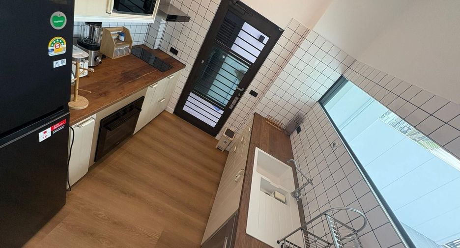 For rent 3 bedrooms villa in Mueang Phuket, Phuket