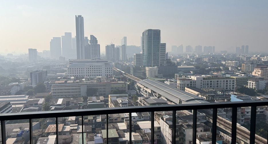For rent 2 bedrooms condo in Phra Khanong, Bangkok