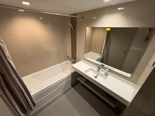 Wohnung zur Miete mit 2 Zimmer in Phra Khanong, Bangkok