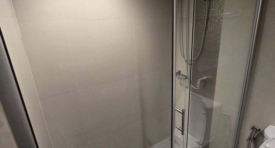 For rent studio condo in Phra Khanong, Bangkok