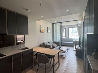 Condo en alquiler de 1 habitaciones en Bang Rak, Bangkok