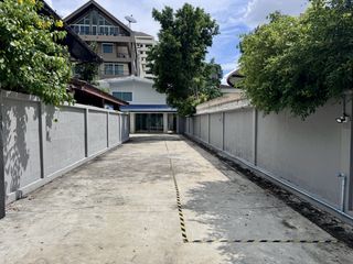 ให้เช่า 2 ห้องนอน บ้านเดี่ยว ใน วัฒนา, กรุงเทพฯ