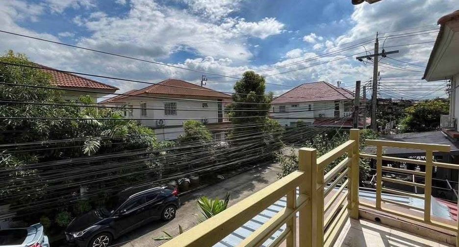 For rent 3 bedrooms house in Prawet, Bangkok