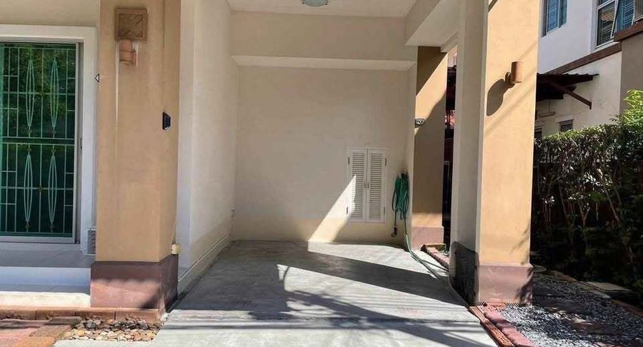 For rent 3 bedrooms house in Prawet, Bangkok