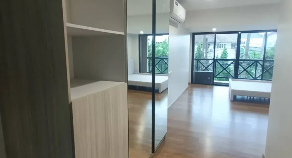 For sale 1 bed condo in Bang Kapi, Bangkok