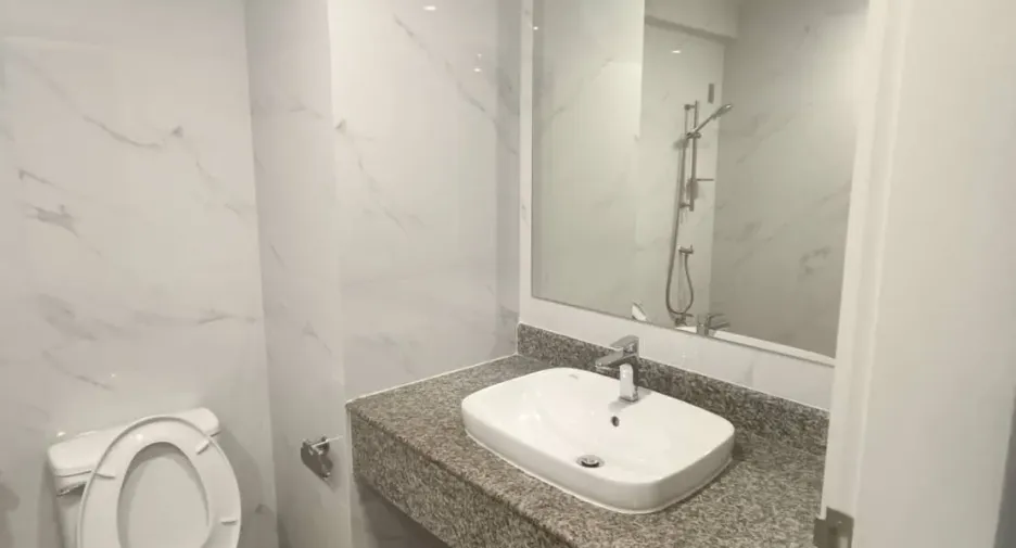 For sale 1 bed condo in Bang Kapi, Bangkok