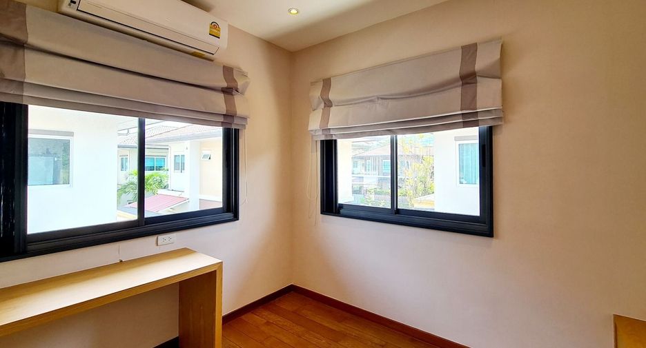 For rent 4 bedrooms house in Mueang Phuket, Phuket
