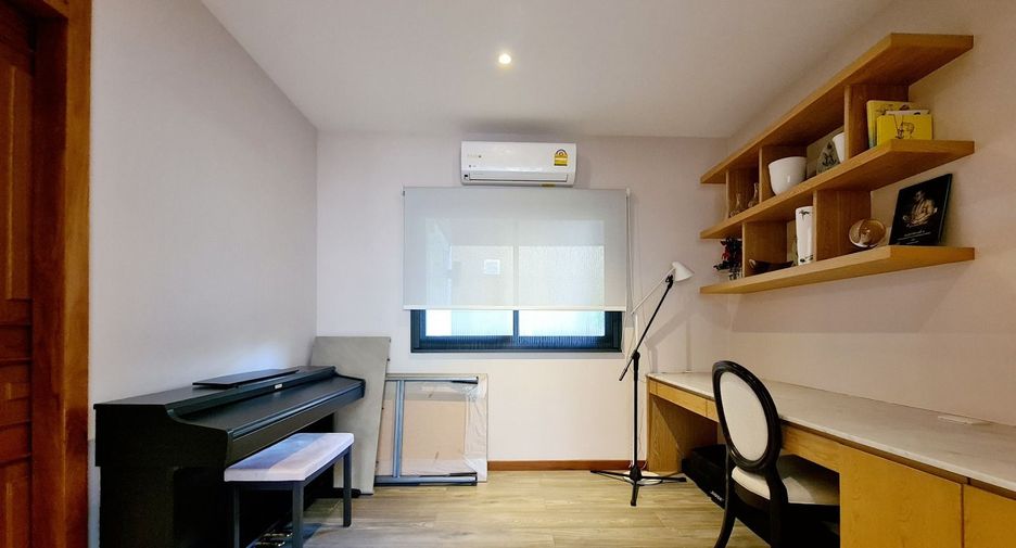 For rent 4 bedrooms house in Mueang Phuket, Phuket
