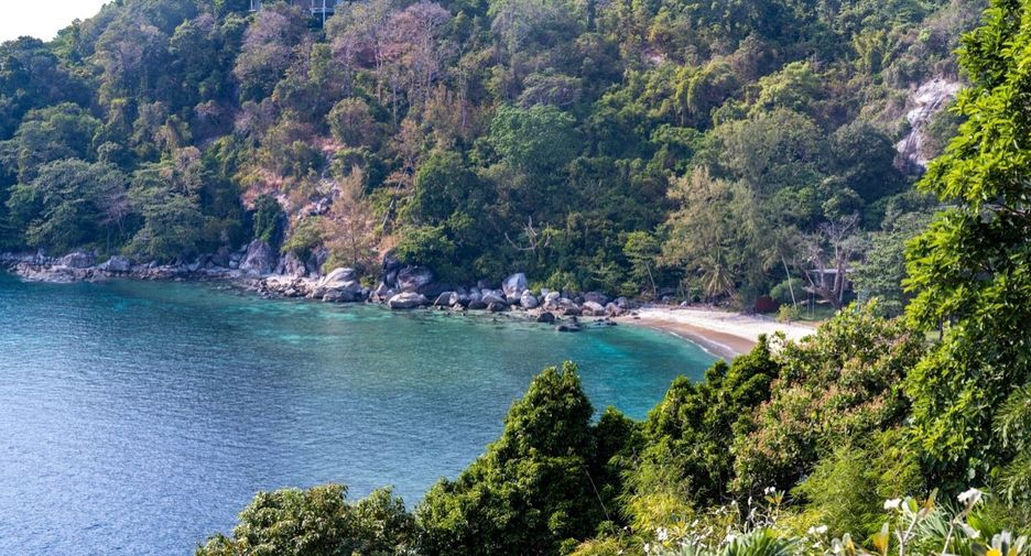 For sale 5 bedrooms villa in Kathu, Phuket