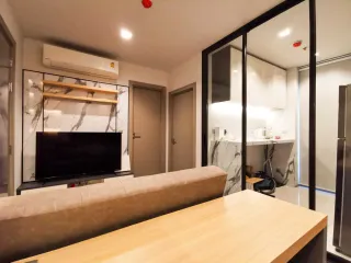 Wohnung zur Miete mit 1 Zimmer in Huai Khwang, Bangkok
