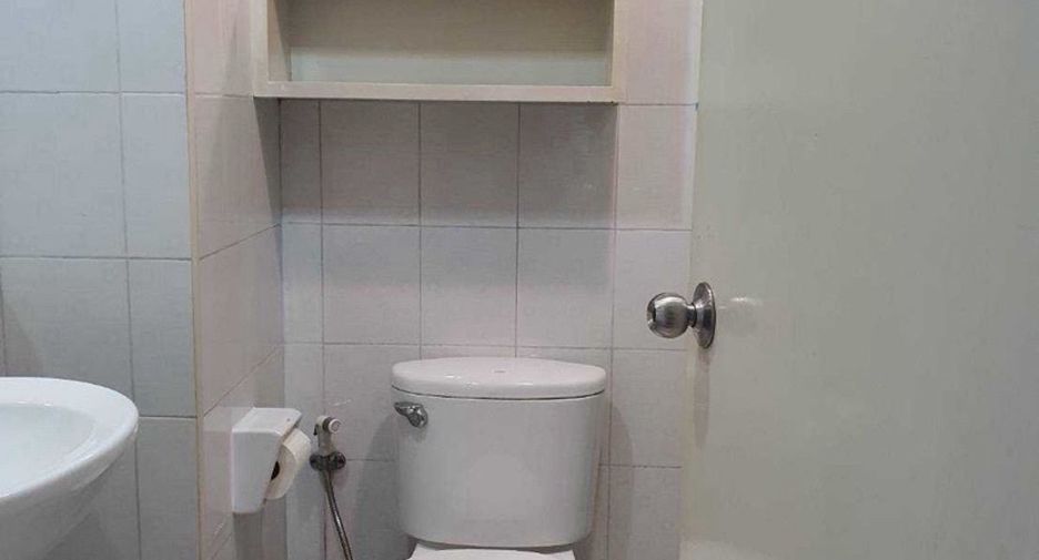 For rent studio condo in Huai Khwang, Bangkok