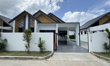 À louer 3 chambres villa à Mueang Phuket, Phuket