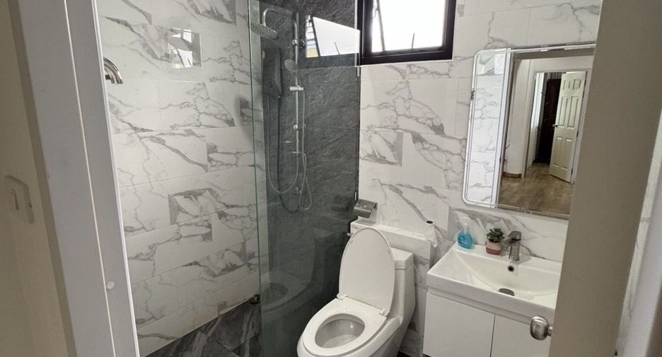 Villa en alquiler de 3 habitaciones en Mueang Phuket, Phuket