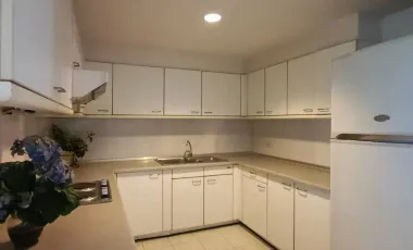 Condo en venta y en alquiler de 4 habitaciones en Yan Nawa, Bangkok