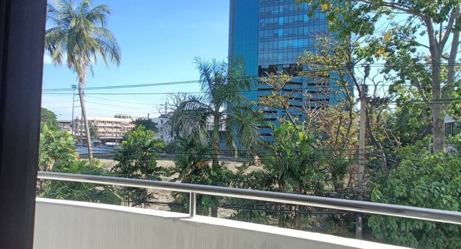 For sale and for rent 4 bedrooms condo in Yan Nawa, Bangkok