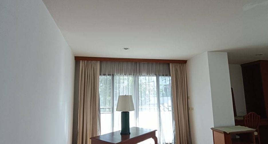 For sale and for rent 4 bedrooms condo in Yan Nawa, Bangkok