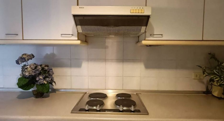 For sale and for rent 4 bedrooms condo in Yan Nawa, Bangkok