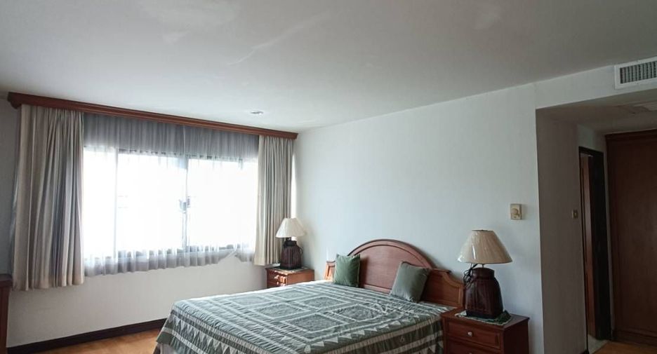 For sale and for rent 4 bedrooms condo in Yan Nawa, Bangkok