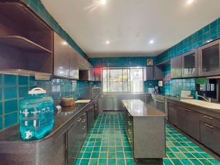Villa en venta y en alquiler de 5 habitaciones en Mueang Phuket, Phuket