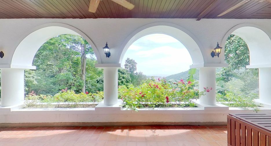 Villa en venta y en alquiler de 5 habitaciones en Mueang Phuket, Phuket