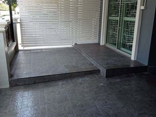 For sale 3 ベッドルーム townhouse in Bang Phli, Samut Prakan