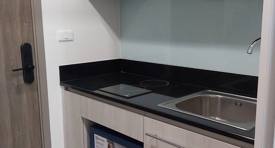 For rent 1 bed condo in Bang Kapi, Bangkok