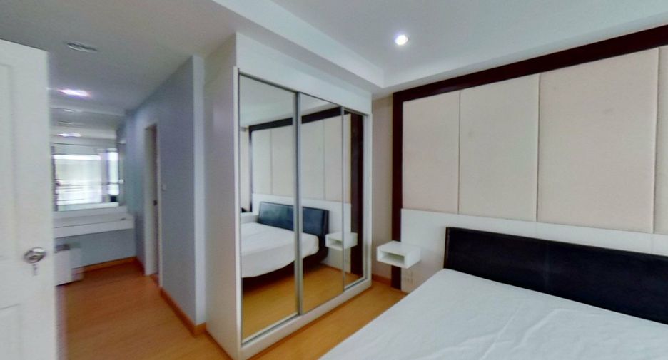 For sale 2 bedrooms condo in Bang Kapi, Bangkok