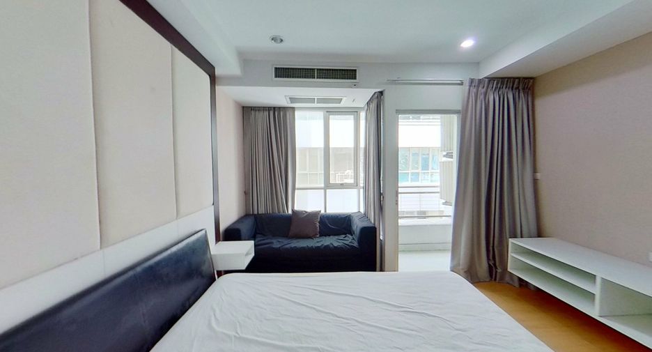 For sale 2 bedrooms condo in Bang Kapi, Bangkok
