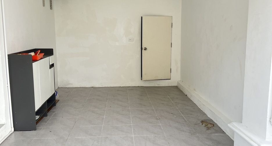 For rent 3 bedrooms house in Mueang Phuket, Phuket