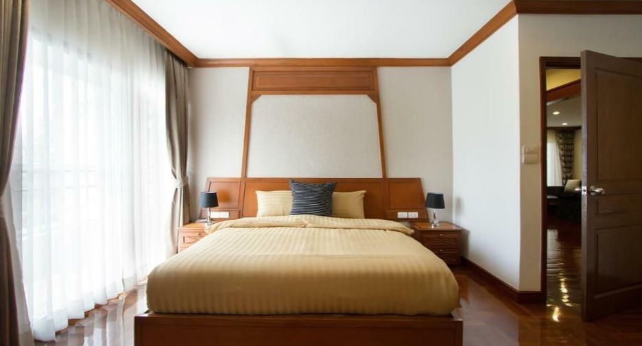 ให้เช่า 4 ห้องนอน คอนโด ใน วัฒนา, กรุงเทพฯ