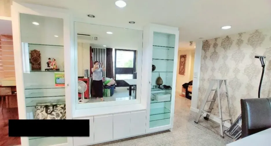 For rent 1 bed condo in Khlong Toei, Bangkok