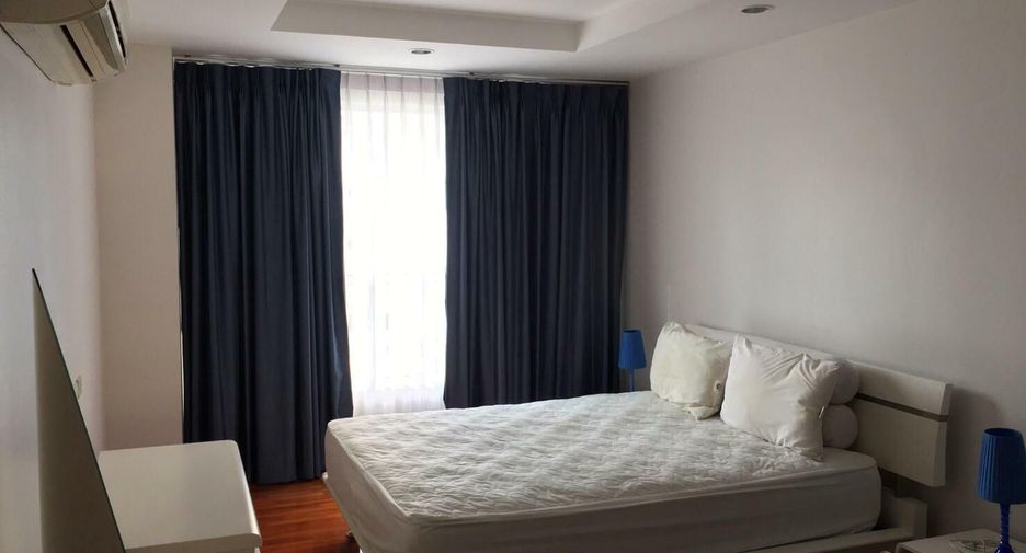 For sale and for rent 3 bedrooms condo in Watthana, Bangkok