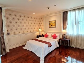 For rent 4 bedrooms condo in Watthana, Bangkok