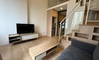 Condo en alquiler de 1 habitaciones en Huai Khwang, Bangkok