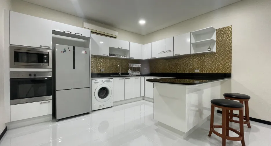 For rent 2 bedrooms condo in Kathu, Phuket