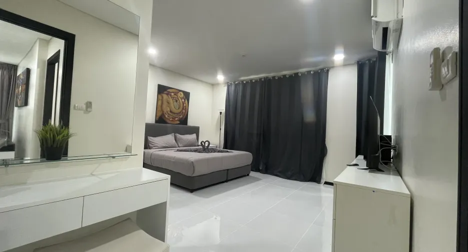 For rent 2 bedrooms condo in Kathu, Phuket