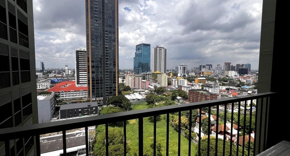 For rent 1 bed condo in Watthana, Bangkok