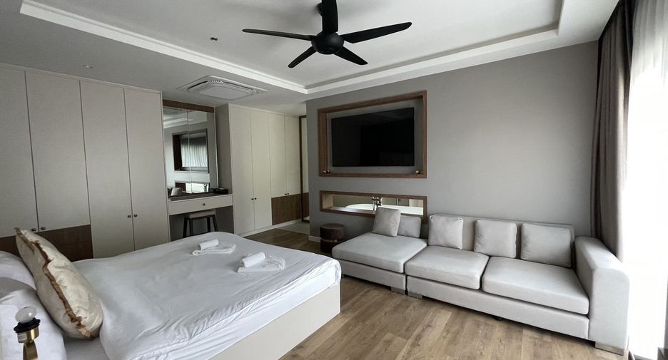 For rent 3 bedrooms condo in Mueang Phuket, Phuket